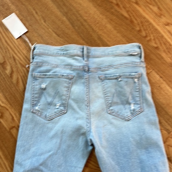NWT MOTHER The Weekender Jeans in Free Hugs Size 32 - Picture 13 of 15